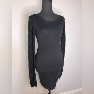 NWT Roxy sweater dress in black. Size small.